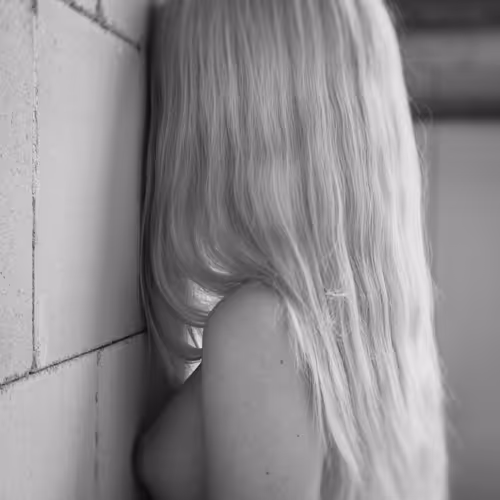 ungemuetlich \ raw - fine art photography - black & white - nude