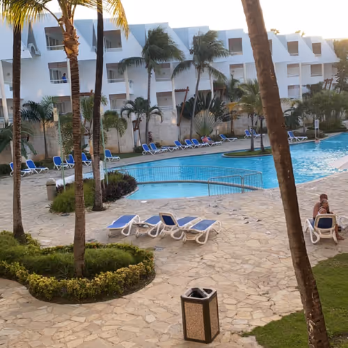 Explore life with me