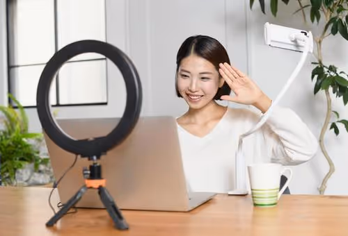 Virtual YouTuber Trading Card (Unofficial)