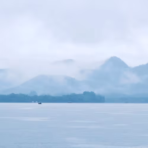 West Lake in the rain