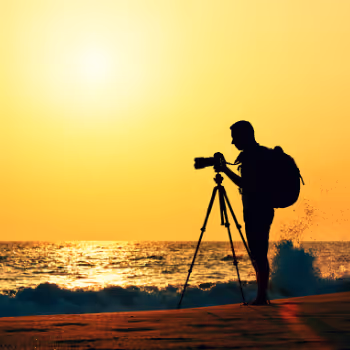 worker of photographic art