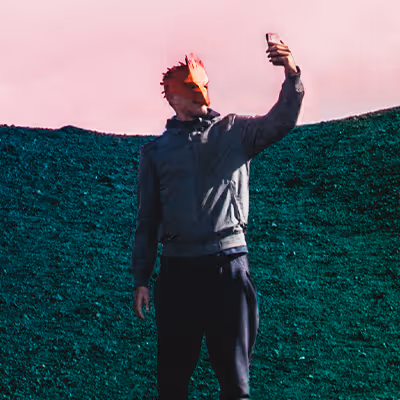 Lost in Selfie