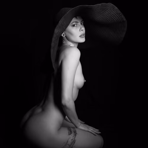 NUDES