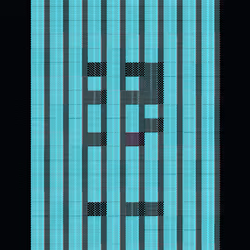 752