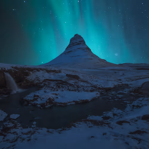 UNDER THE NORTHERN LIGHTS