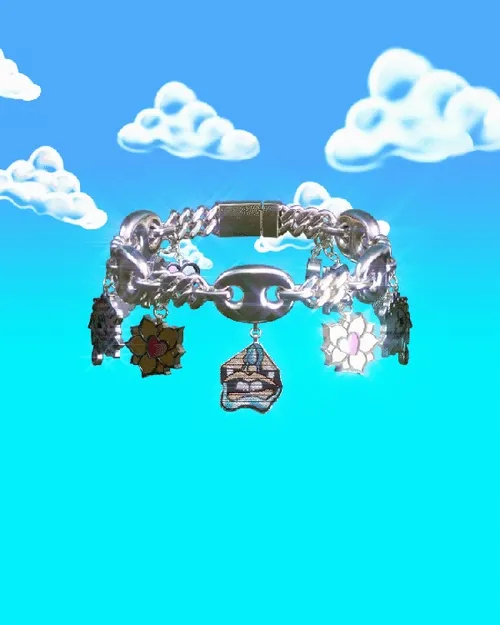 Fewo World Mini Charm  🍀