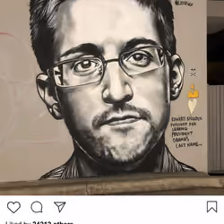 Lushsux #3660 - Mural Edward Snowden