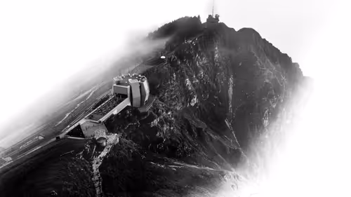 Item #18777940910832526226303977857919740677388512557610933360440146417966569750559 Media