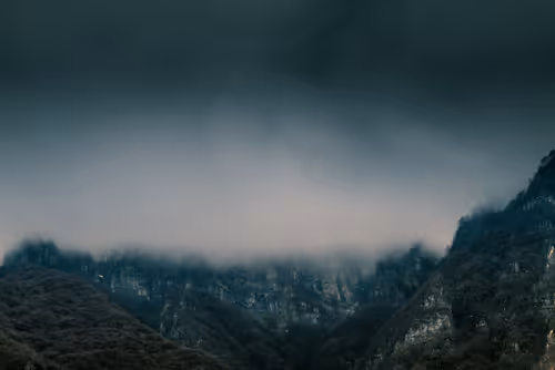 Item #18777940910832526226303977857919740677388512557610933360440146417966569750561 Media