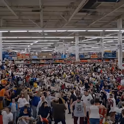 hypermarket