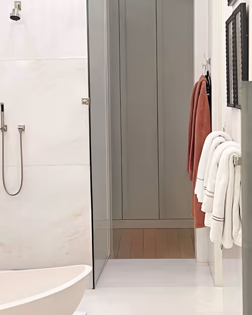 Item #68133196527112232794835997367314869505960984666033462681082934679485450444105 Media