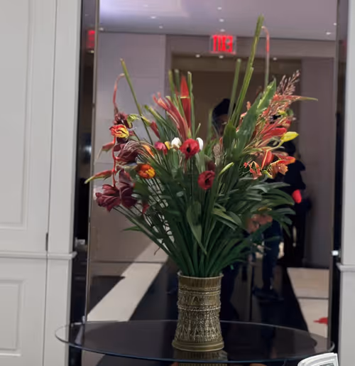 Item #68133196527112232794835997367314869505960984666033462681082934679485450444101 Media