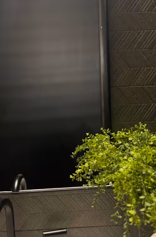 Item #68133196527112232794835997367314869505960984666033462681082934679485450444155 Media