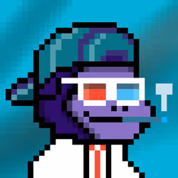 913
