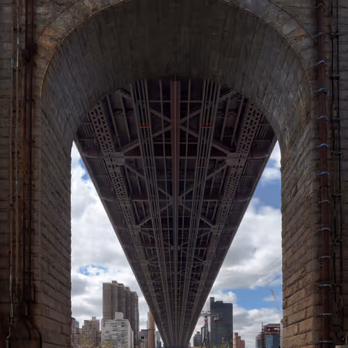 Queens Bridge