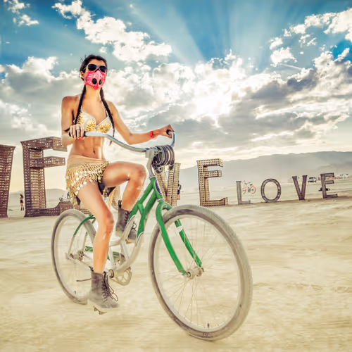 Love Bike - Still