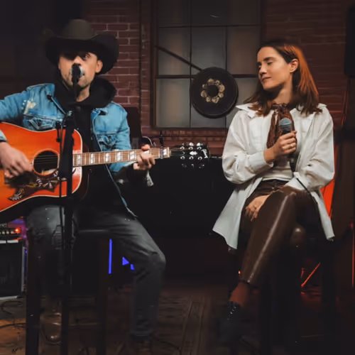 Sammy Arriaga & Rae Isla - Heartbreak Closer (LIVE in Austin, TX) 12