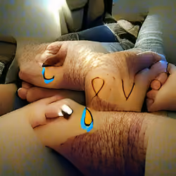 Feeling helpless in my attempts to make my girlfriend feel better after the loss of her parent.