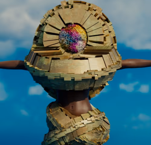 OUT HERE (trailer)  -  LATASHÁ