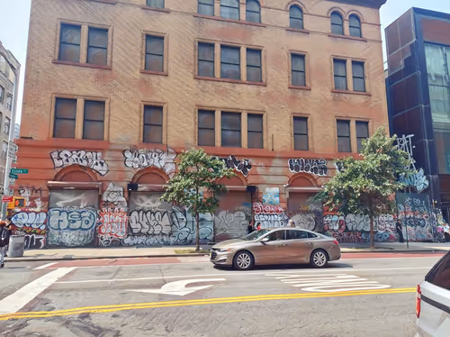 Item #16915060934297267283706657309574260407262029343121105384846009625539027927098 Media