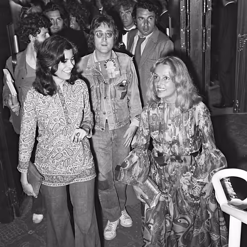 14 - John Lennon and Jeanne Moreau, 1971
