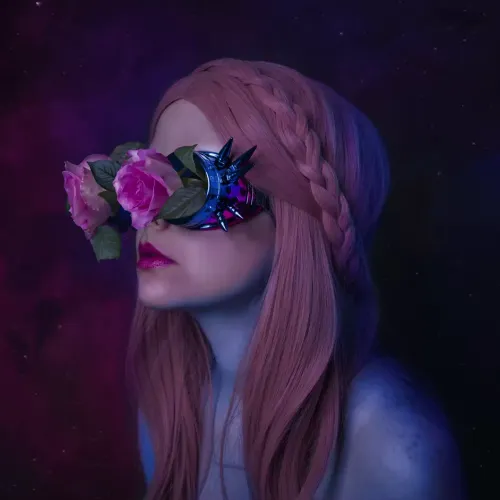Sight in Rose