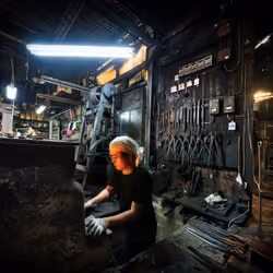 Blacksmith in Osaka #0445