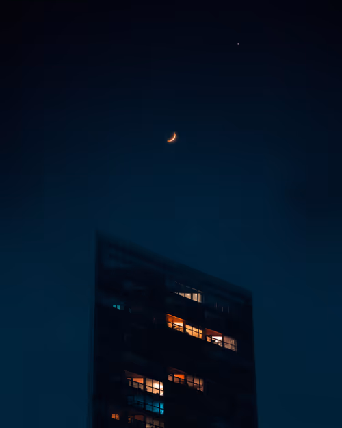 Item #58840298748921083266306433592965012600718333725570859904622177747617135460353 Media