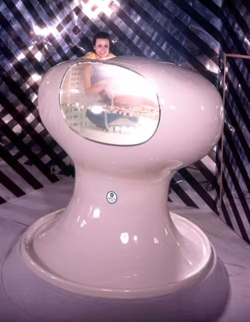 Item #104585296939064515567817846982949415099444678393758648984333423827170166308865 Media