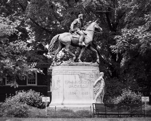 Item #10691109686083431502166818963425883962656955232587770388242978663515012726785 Media