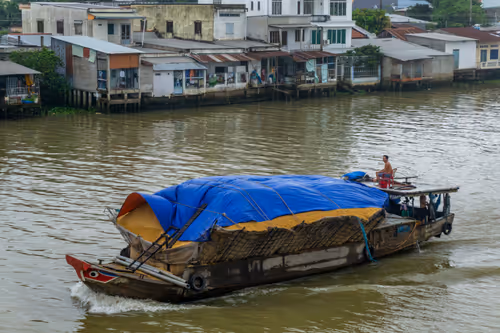 Item #93238693635763312978274944794254401543186229116304527122030010273756572811265 Media