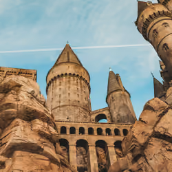 HOGWARTS BY GABRIELLY KOSINSKI