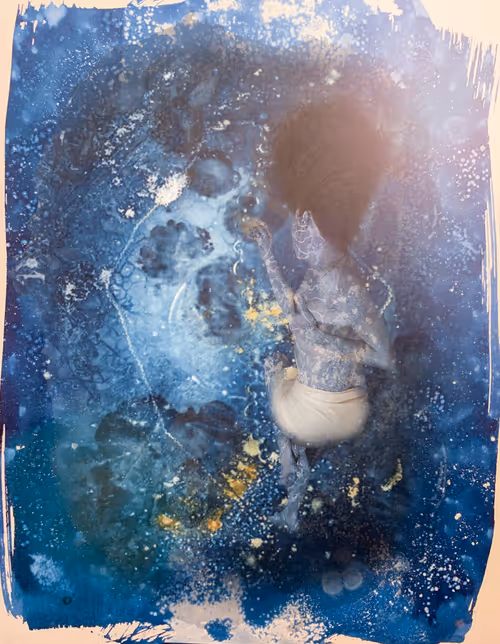 Item #110477367974344333334426119394026957966301743763293328063595940902203251752961 Media