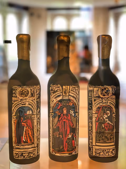 Item #39593655939985855129749082379850820769736281827755441986965108814805678948353 Media