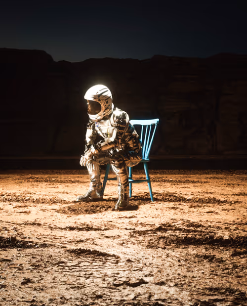 Item #39486885119642105407506210912776049698426701111650230934274153998788916674561 Media