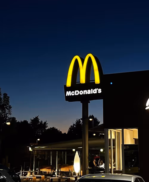 Item #67070821801453383581025215190297904119542291093206545992990362818780982149121 Media