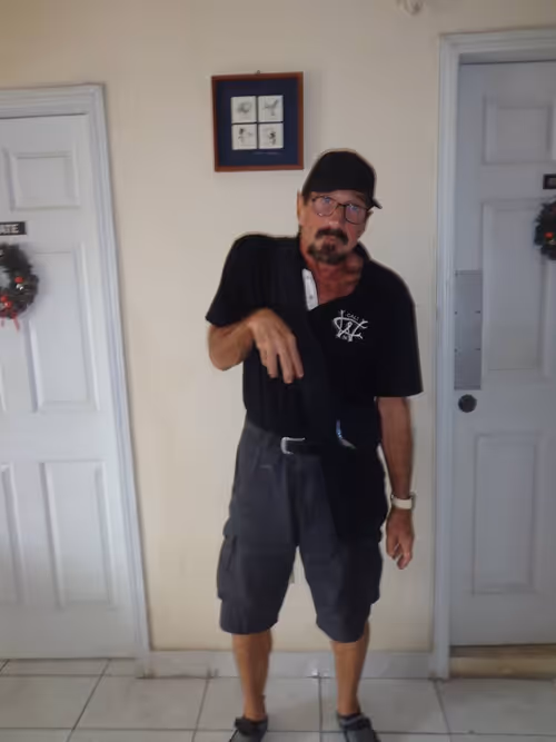 Item #51792000692652649706991026145015157507097883569816070395065263802802147164161 Media