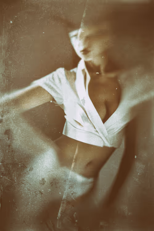 Item #109931125644720774743925664871075202306165972680174386762390863676424771862529 Media