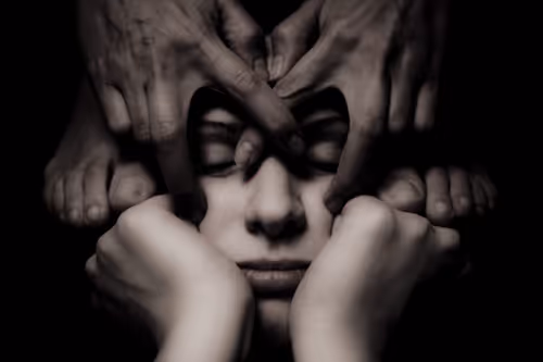 Item #32997355507838235832071597187323206581324723315395957158335053584978224873477 Media