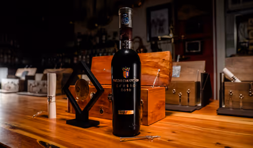 Item #61142987223306314851018529612253001936636145446360791377552957333581615595521 Media