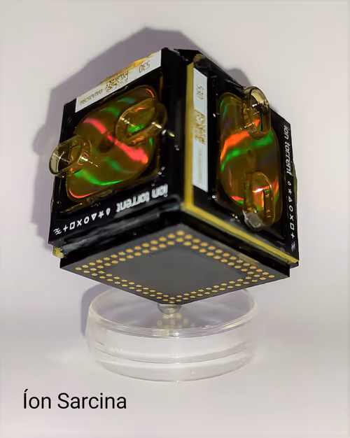 Item #108955583872739655741702358868652756405273862791069305959596897732493205045249 Media