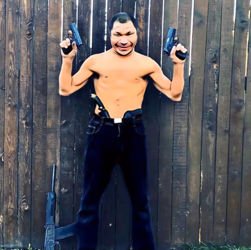 Item #69007382550527965561121515404969591750196760040187854747458979789617810636801 Media