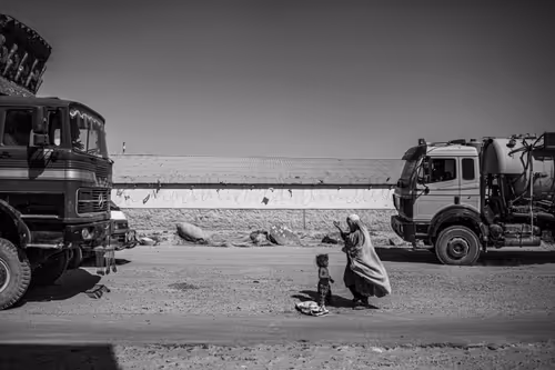 Item #5606426941725502535038272761259107725542531596447892324367451122148457840641 Media