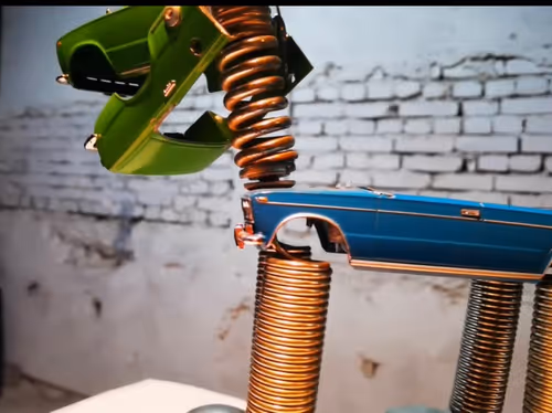 Item #41251186086553283124859871780854107275264440421495083959664522520420440604673 Media