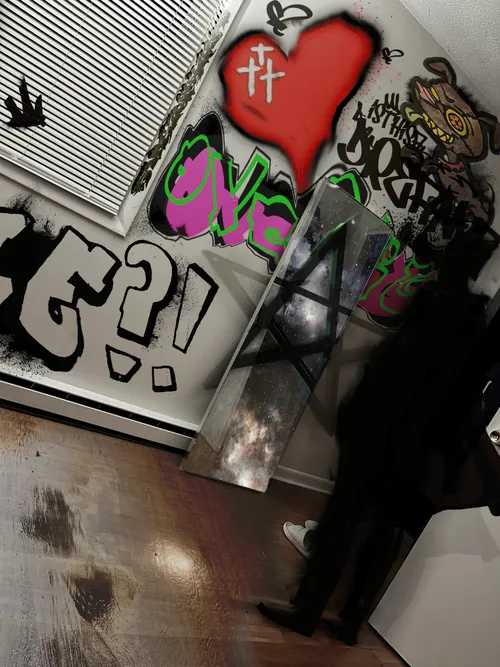 Item #41978331758519375085099597875292705817920658729560766521210195158809018630145 Media