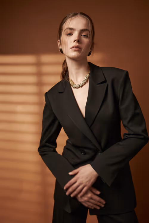 Item #41269307868036396015874278936930892365752231098773172648016575427378084315137 Media