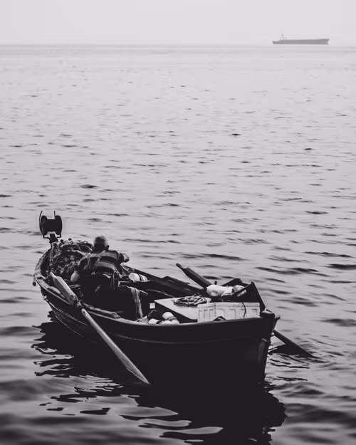 Item #692228807633545716775757127906681102618653973765444029041337461233510514689 Media