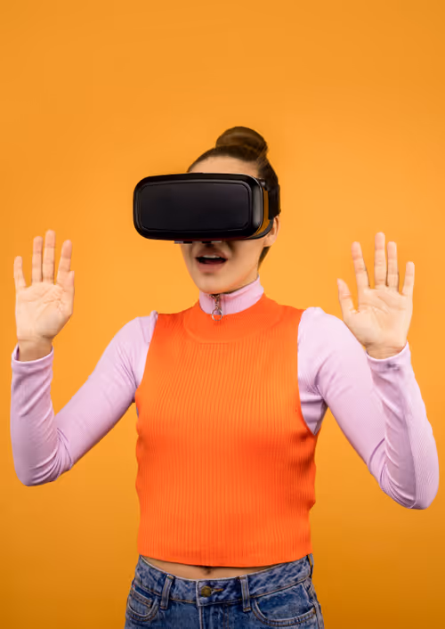 Item #44525282712781376680635362390672867932073788797501220006466367304282186711041 Media