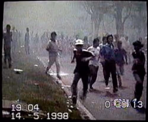 Item #26650783721327722692109174733425160996516536122754090351327408549351743553537 Media