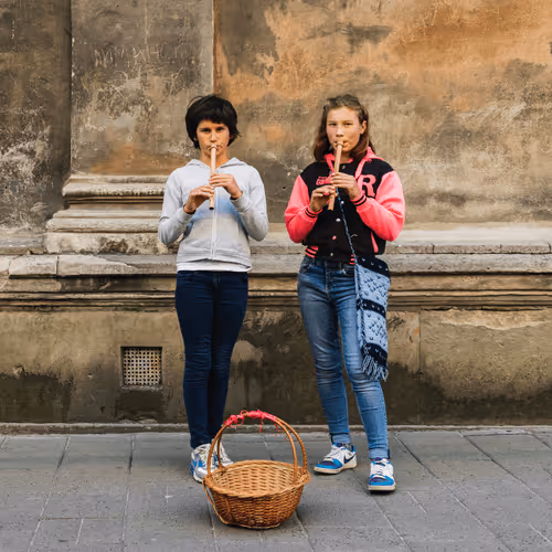 Buskers